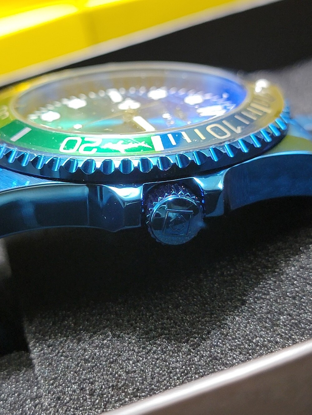 Invicta ⌚️ Pro Diver Kromatyk 43mm Blue Steel Watch Gradient Green Dial 50966 - Picture 7 of 11